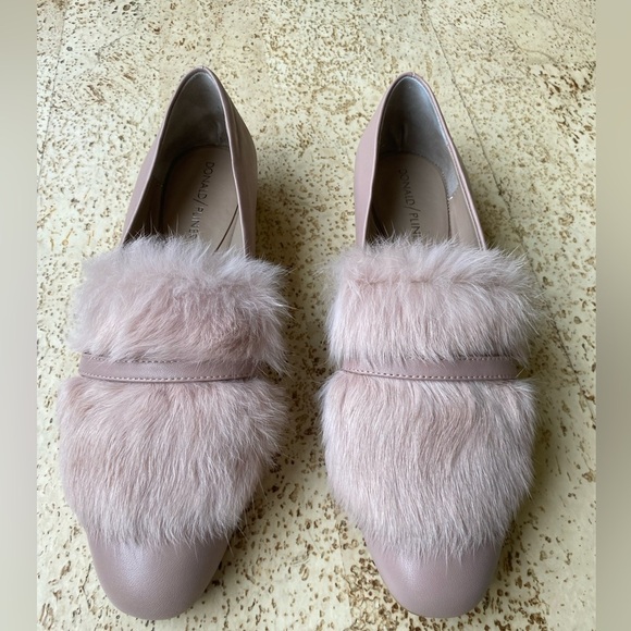 DONALD J. PLINER Lilian Leather Almond Toe Blush Pink Loafers Size 7.5 - Picture 2 of 9